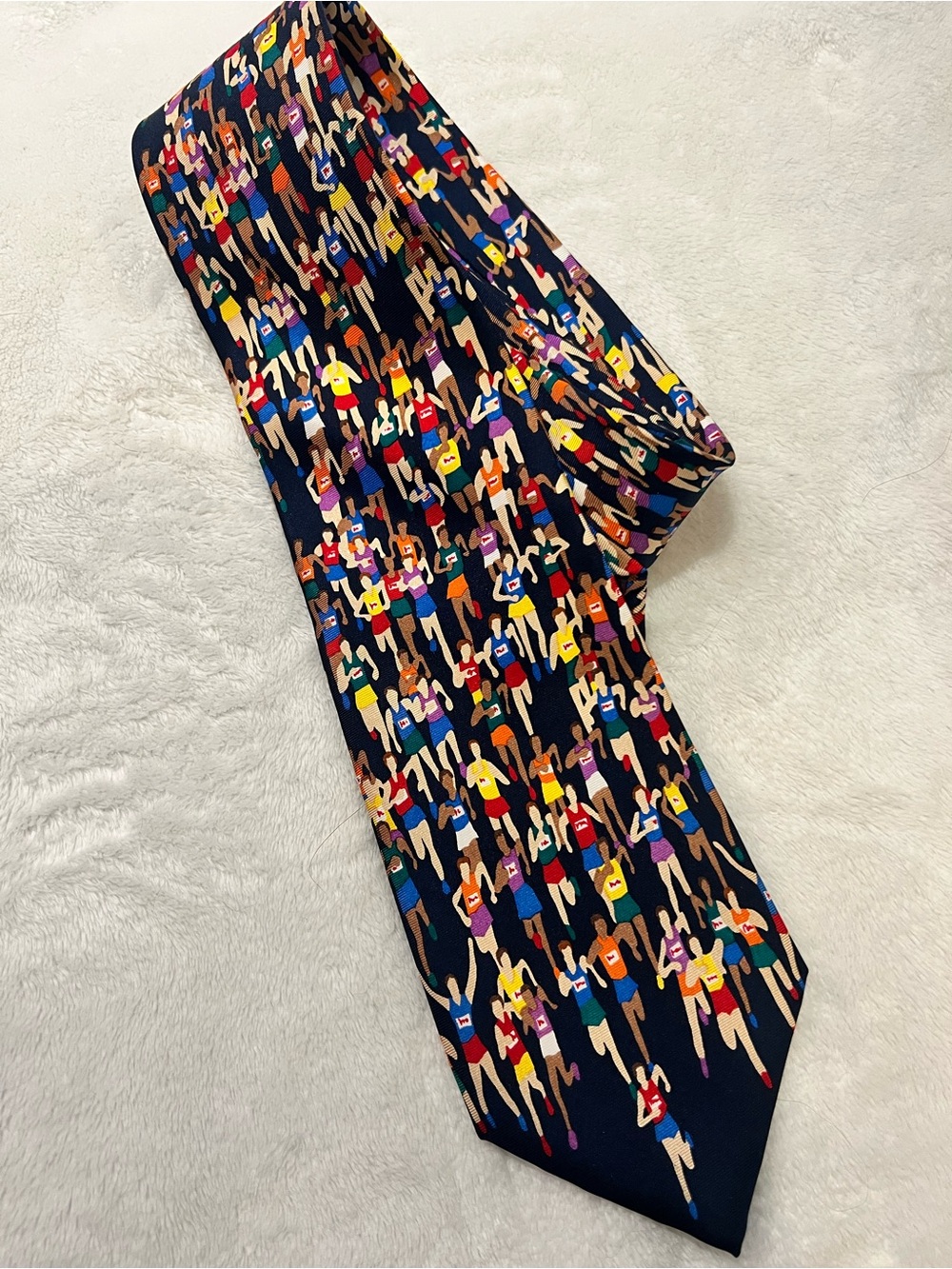 Alynn Neckwear Marathon Silk Tie Navy Blue Runner Pattern Vintage Made in USA